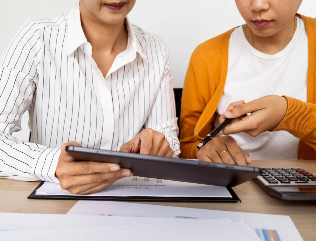 Partner with One Tax CM for Stress-Free Bookkeeping in Singapore